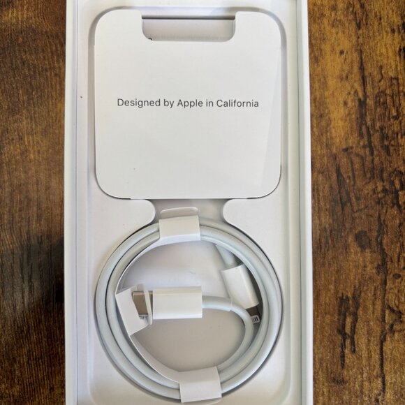 2 iPhone 12 Minis unlocked- 64GB Blue Excellent condition - Picture 3 of 5